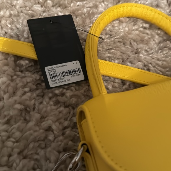 💛 NWT Yellow Purse Forever21 - Picture 2 of 3